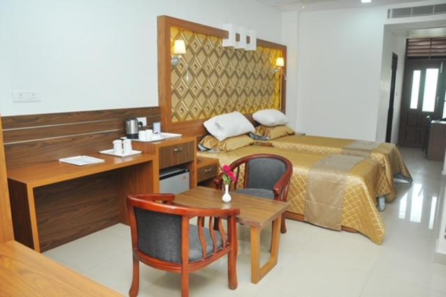 Kallada Mamatha Motels Kunnamkulam Экстерьер фото