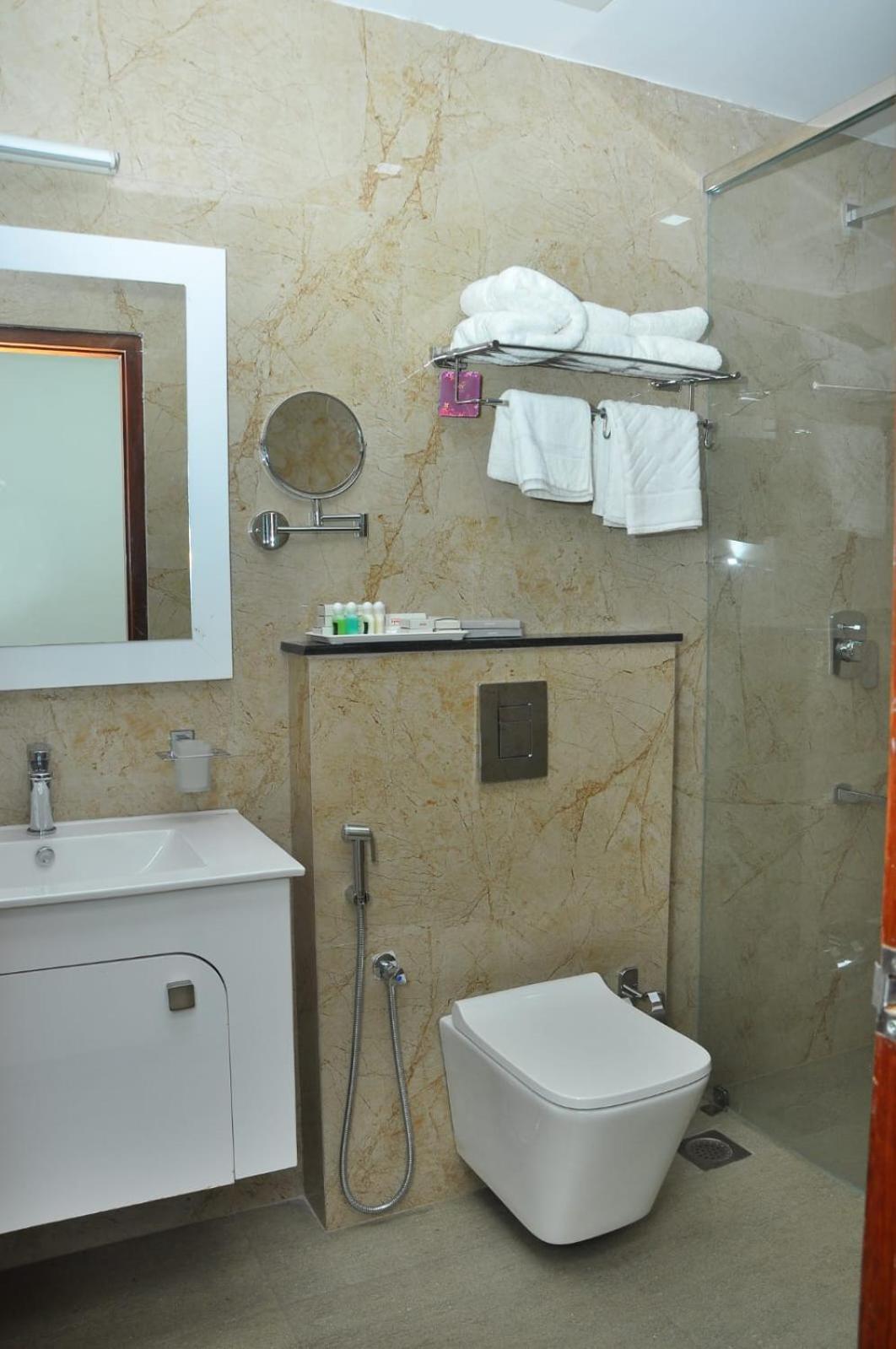 Kallada Mamatha Motels Kunnamkulam Экстерьер фото